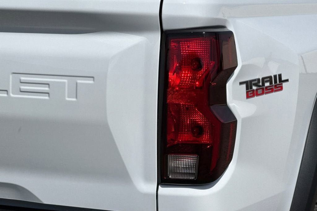 New 2026 Chevrolet Colorado Trail Boss AWD/4WD image 26