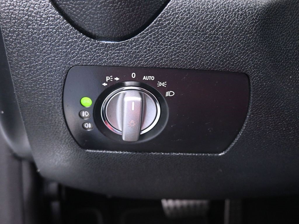 Used 2009 Mercedes-Benz SLK 350 image 23