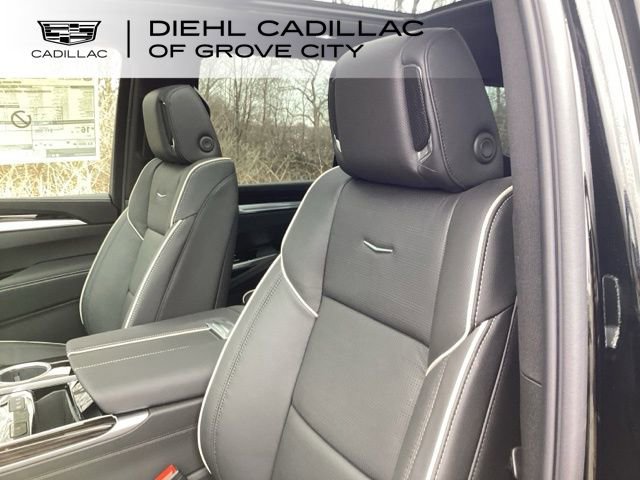 New 2026 Cadillac Escalade Luxury image 17