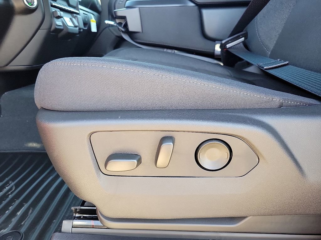 New 2025 Chevrolet Silverado 2500 Custom w/ Custom Value Package image 13