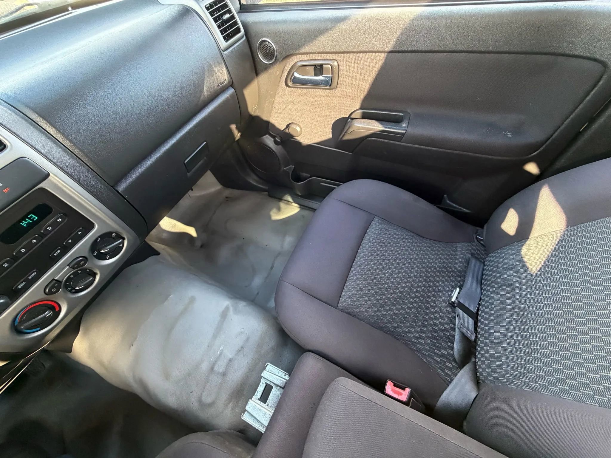 Used 2012 Chevrolet Colorado W/T image 14