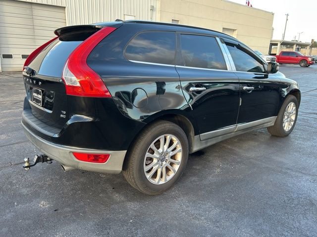 Used 2010 Volvo XC60 T6 image 8