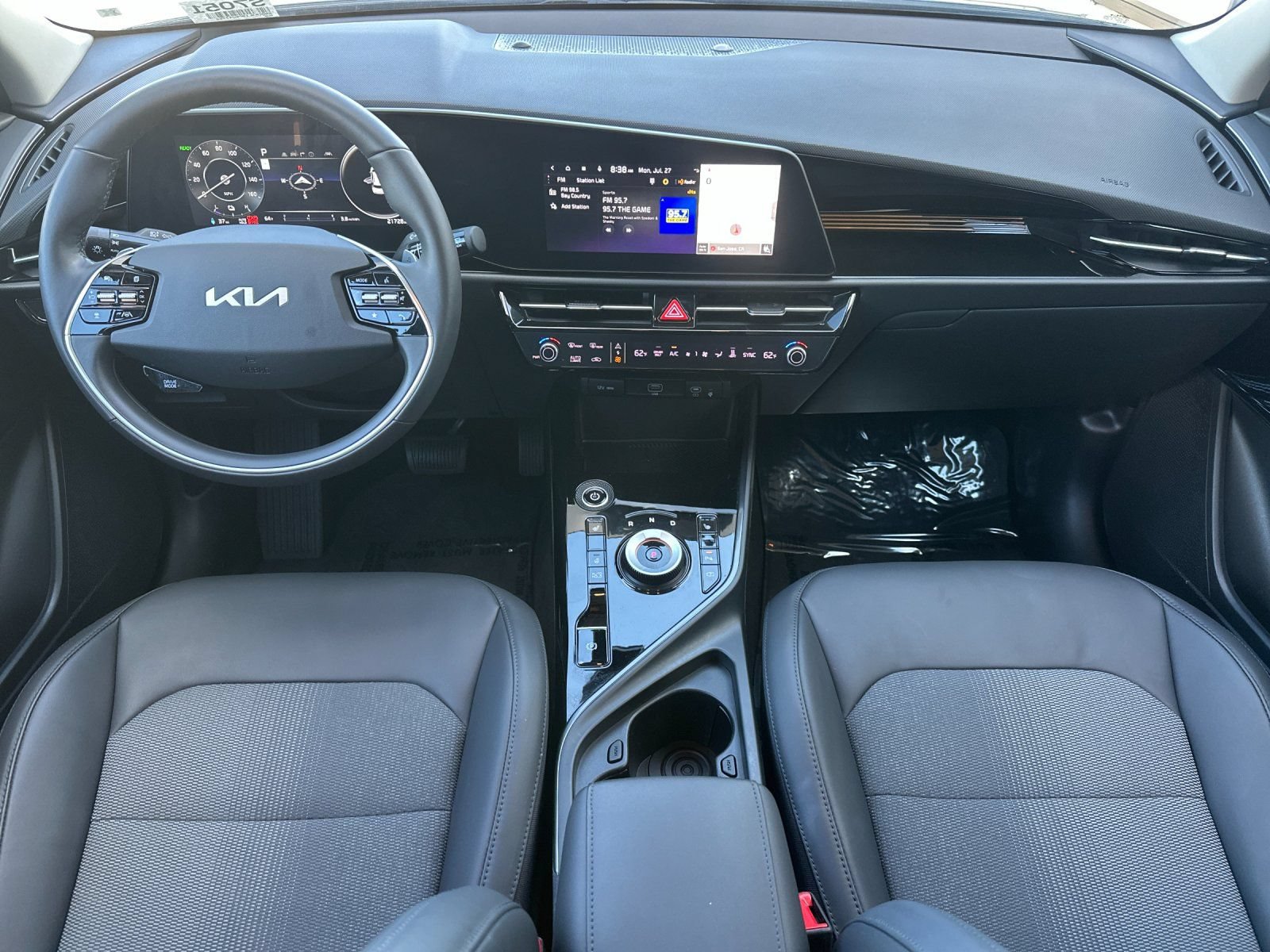 Used 2023 Kia Niro Wind w/ Wind Preserve Package FWD image 13