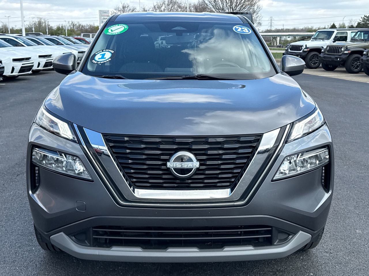 Used 2023 Nissan Rogue SV AWD/4WD image 8