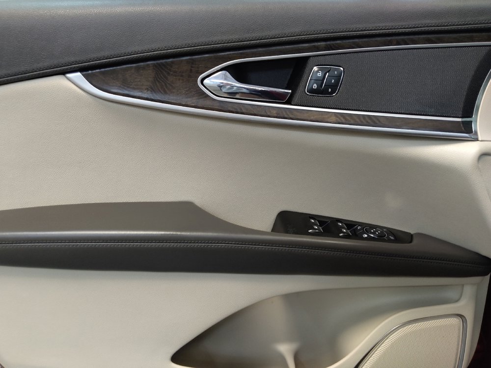 Used 2016 Lincoln MKX Select w/ Select Plus Package FWD image 27