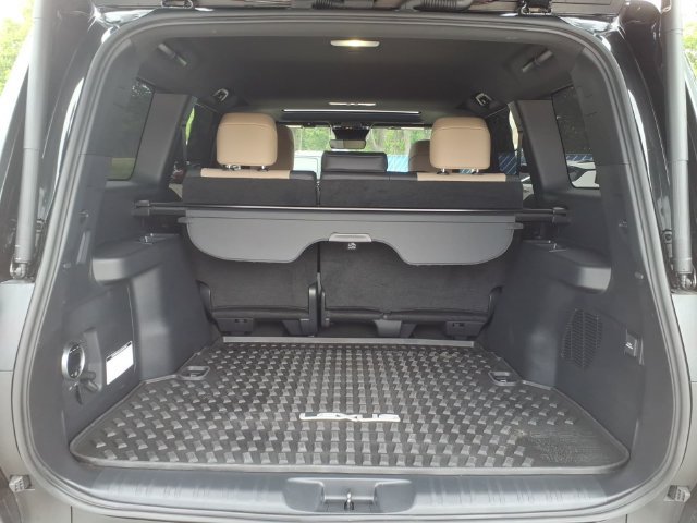 Used 2025 Lexus GX 550 AWD/4WD image 16