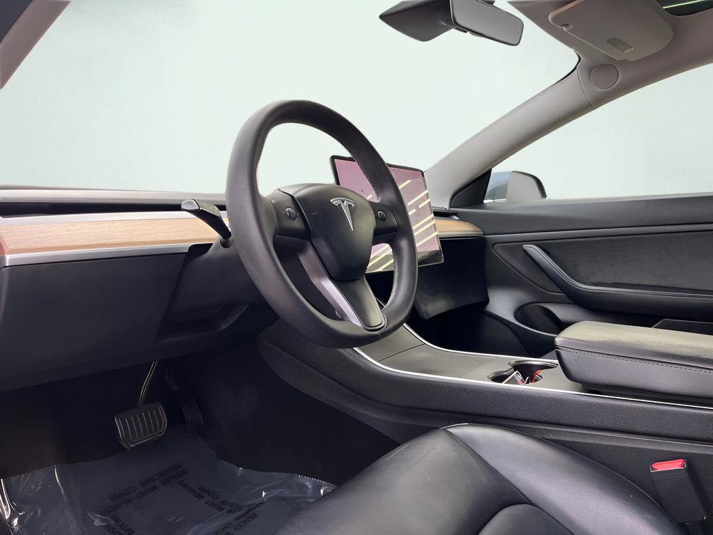 Used 2020 Tesla Model 3 Standard Range RWD image 26
