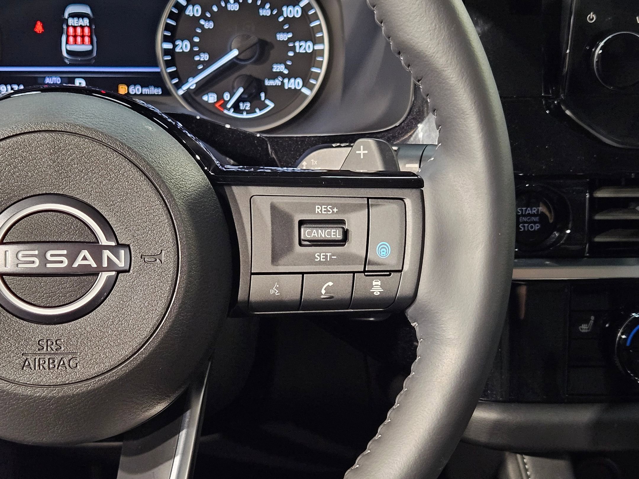 Used 2025 Nissan Pathfinder SL w/ Cargo Package image 28