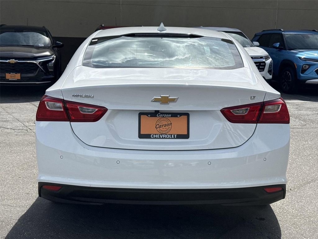 Used 2025 Chevrolet Malibu LT FWD image 4