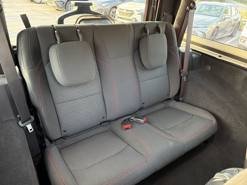 Used 2021 Jeep Wrangler Rubicon AWD/4WD image 15