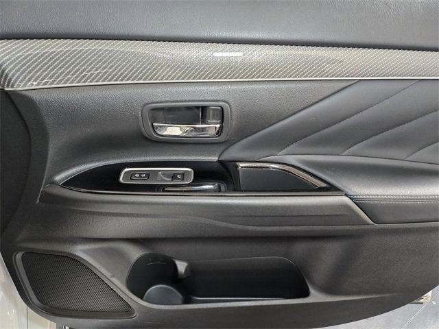 Used 2019 Mitsubishi Outlander SEL image 26