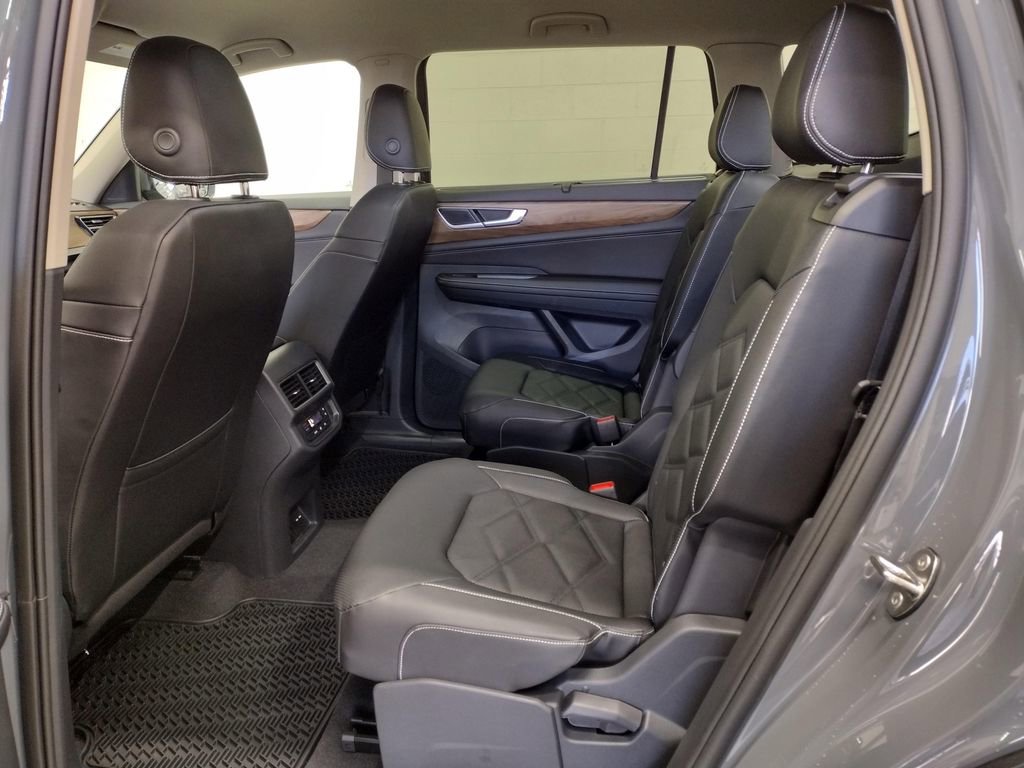 New 2026 Volkswagen Atlas SE image 27
