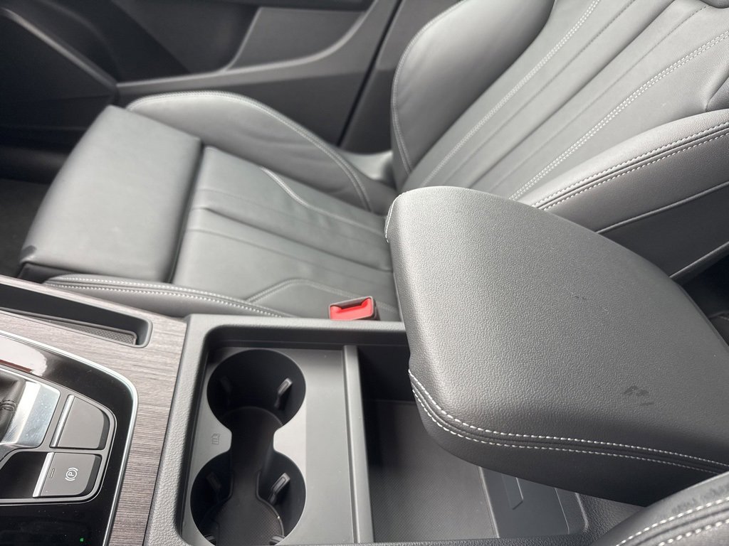 Used 2024 Audi Q5 2.0T Premium w/ Convenience Package image 18