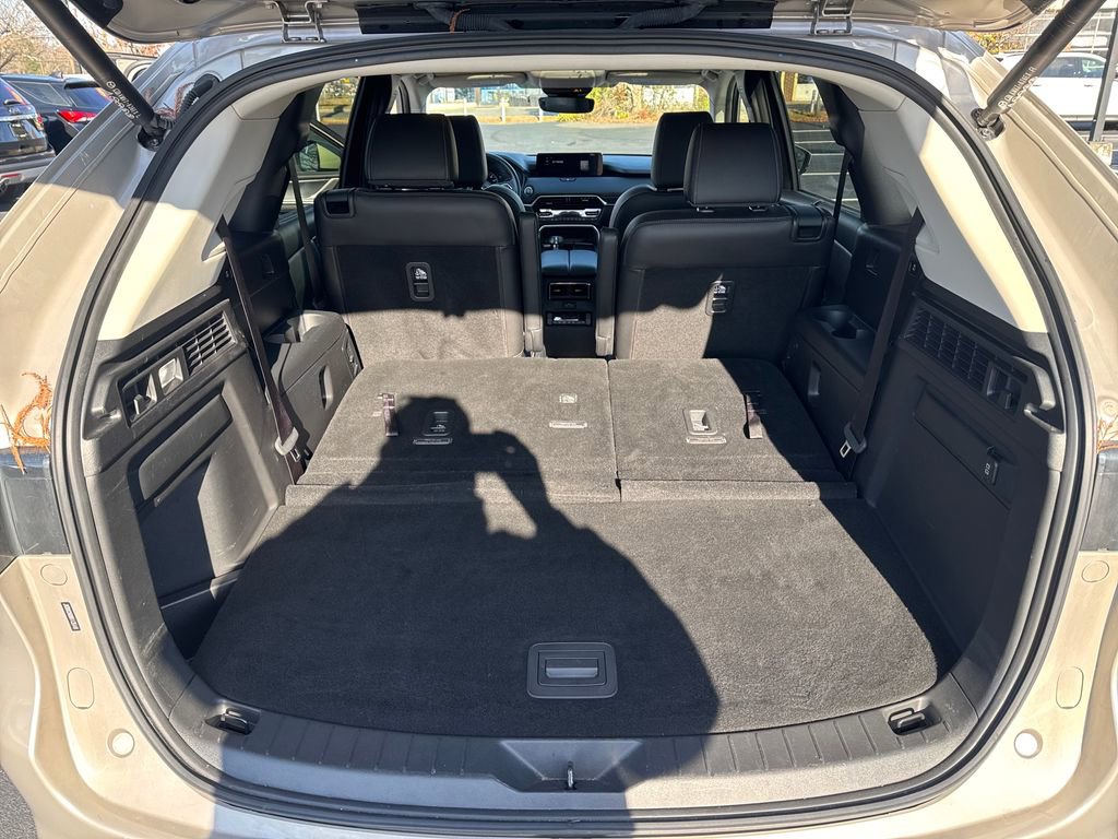 Certified 2024 MAZDA CX-90 3.3 Turbo w/ Preferred Plus image 28