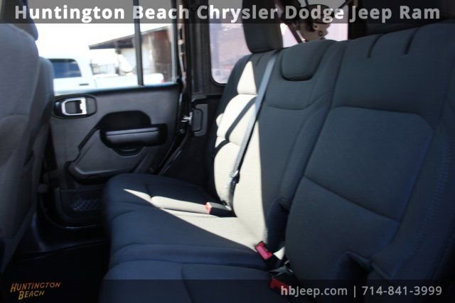 Used 2021 Jeep Wrangler Unlimited Sport image 33
