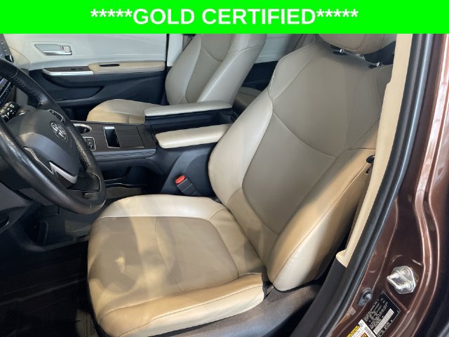 Certified 2022 Toyota Sienna XLE FWD image 17