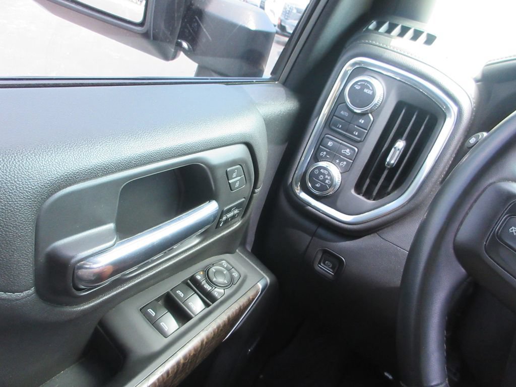 Certified 2023 GMC Sierra 3500 Denali w/ Denali Ultimate Package AWD/4WD image 35