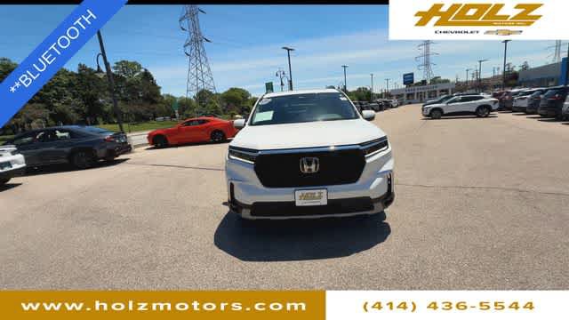 Used 2025 Honda Pilot Touring image 3