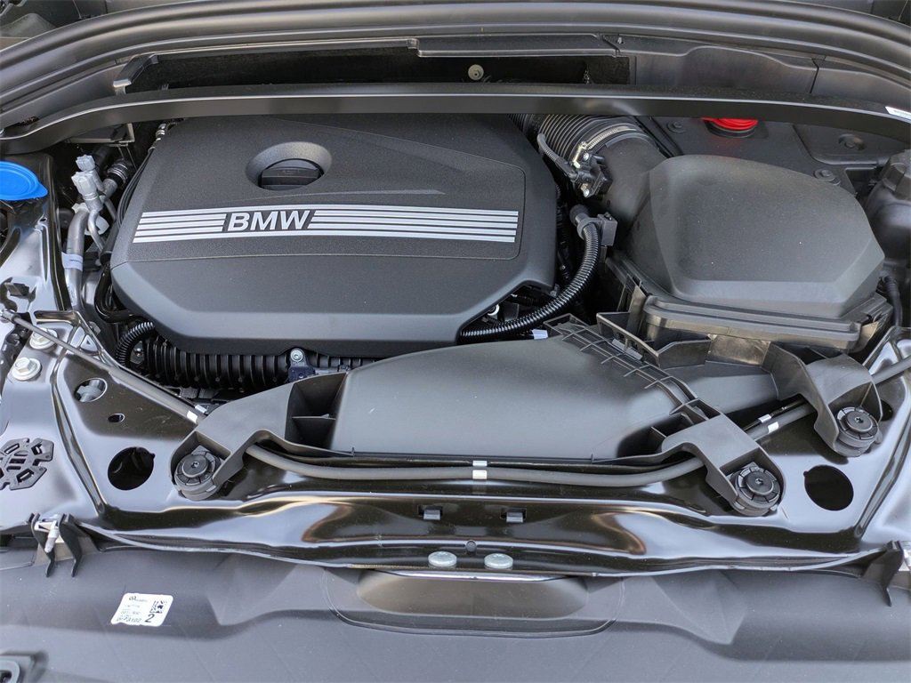 New 2025 BMW X2 xDrive28i w/ Convenience Package image 33