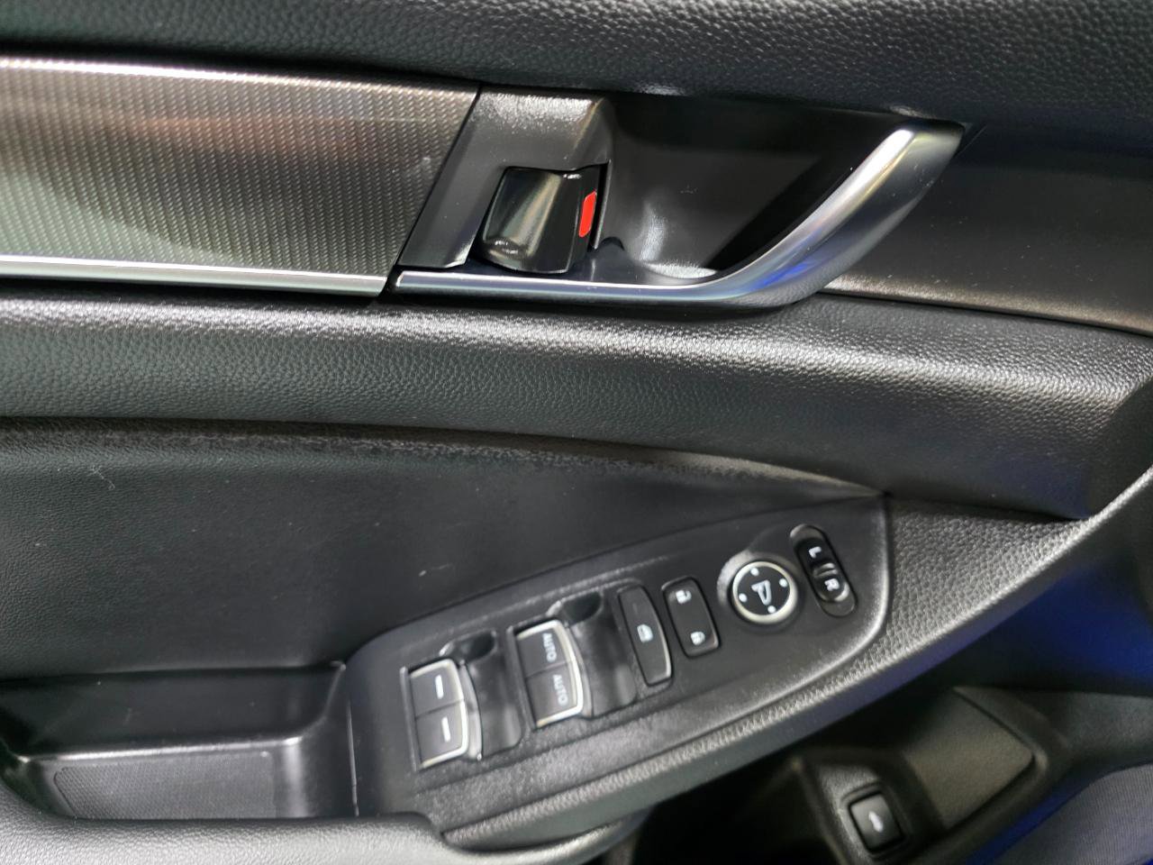 Used 2022 Honda Accord Sport Special Edition image 18