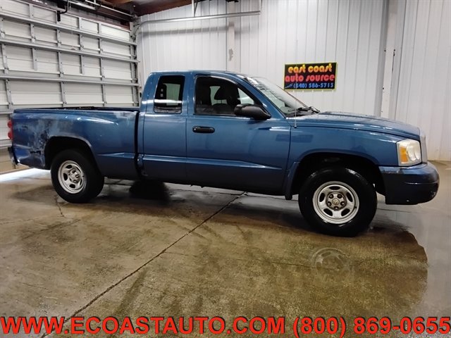 Used 2006 Dodge Dakota ST image 2