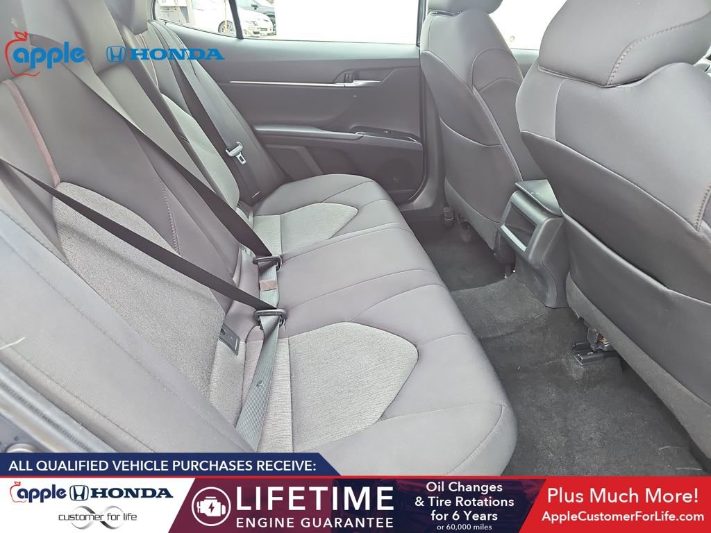 Used 2019 Toyota Camry LE image 19