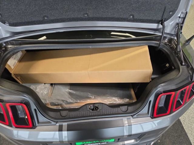 Used 2014 Ford Mustang Shelby GT500 w/ Equipment Group 821A image 31