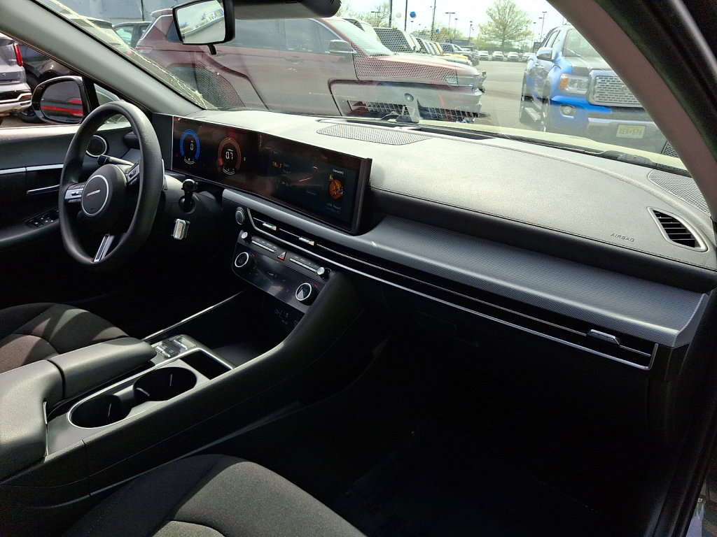 Used 2024 Hyundai Sonata SEL FWD image 11