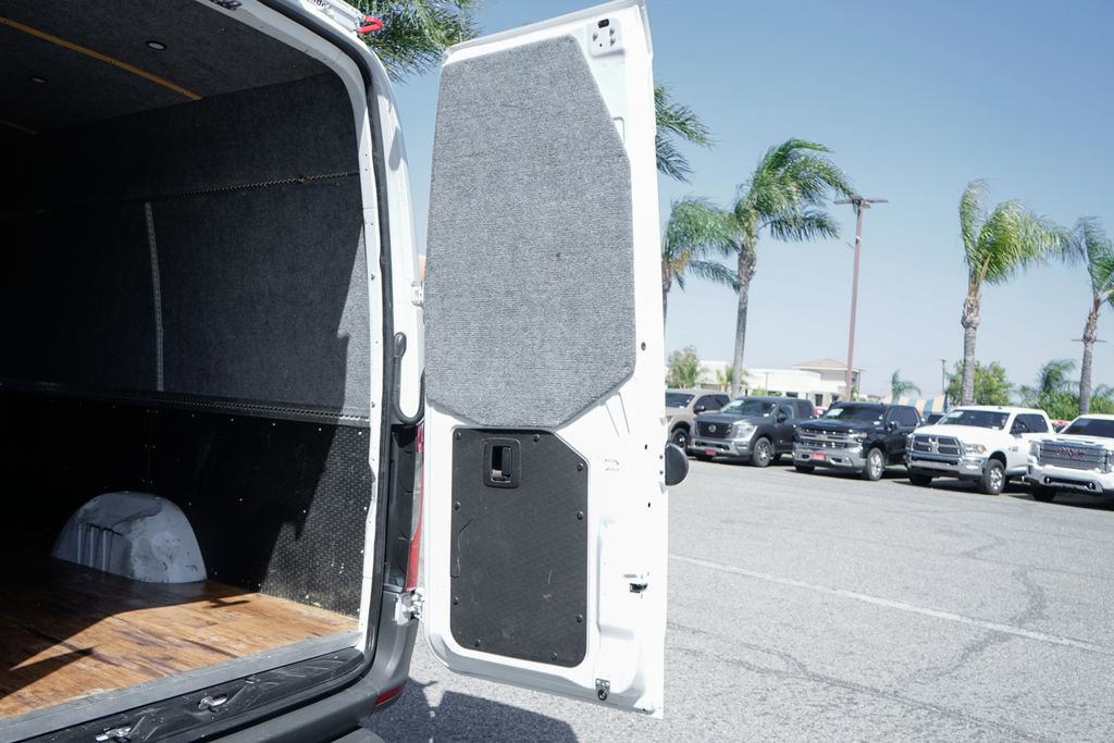 Used 2019 Mercedes-Benz Sprinter 170 Cargo image 10