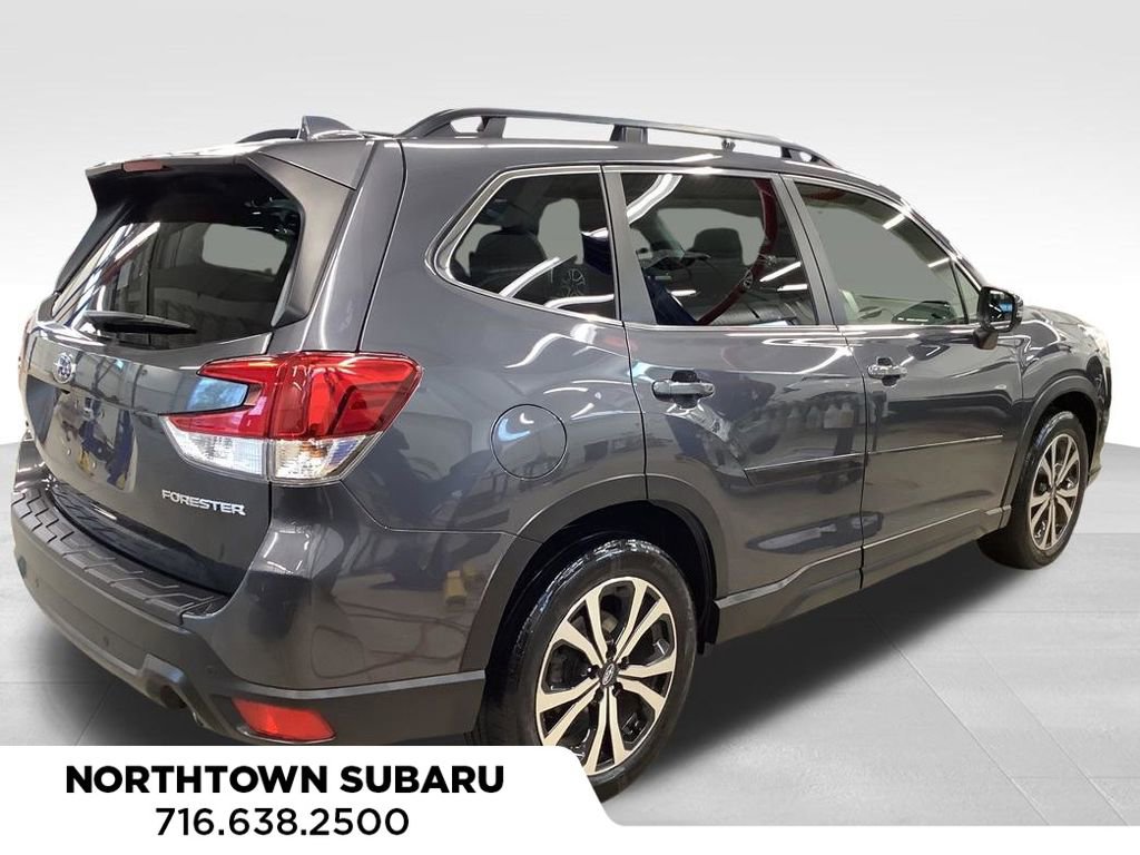 Used 2022 Subaru Forester Limited AWD/4WD image 21