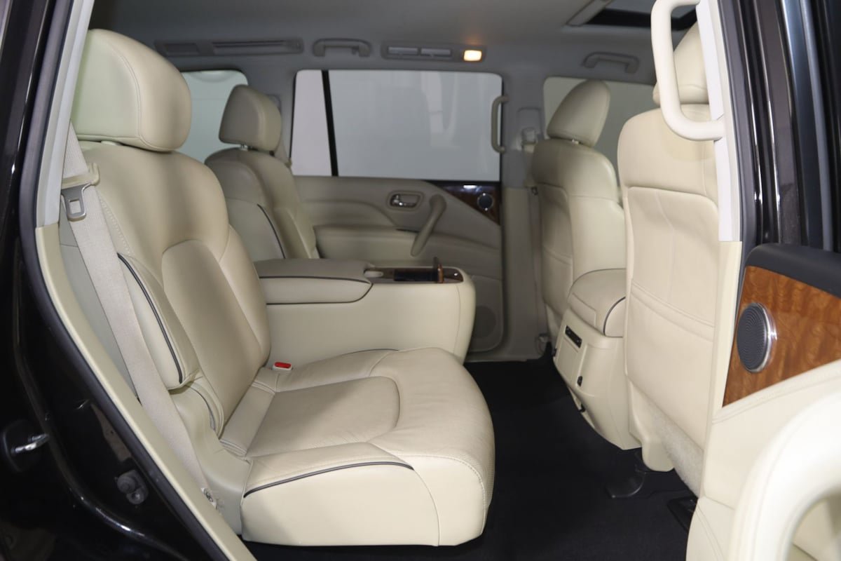 Used 2018 INFINITI QX80 4WD w/ Driver Assistance Package image 14