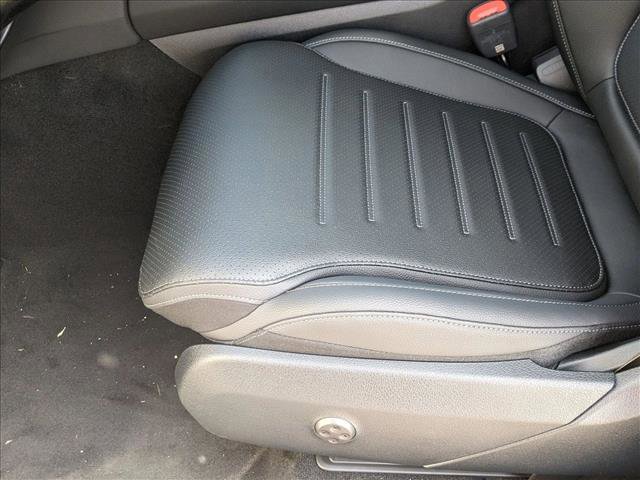 Certified 2026 Mercedes-Benz GLC 300 4MATIC image 4