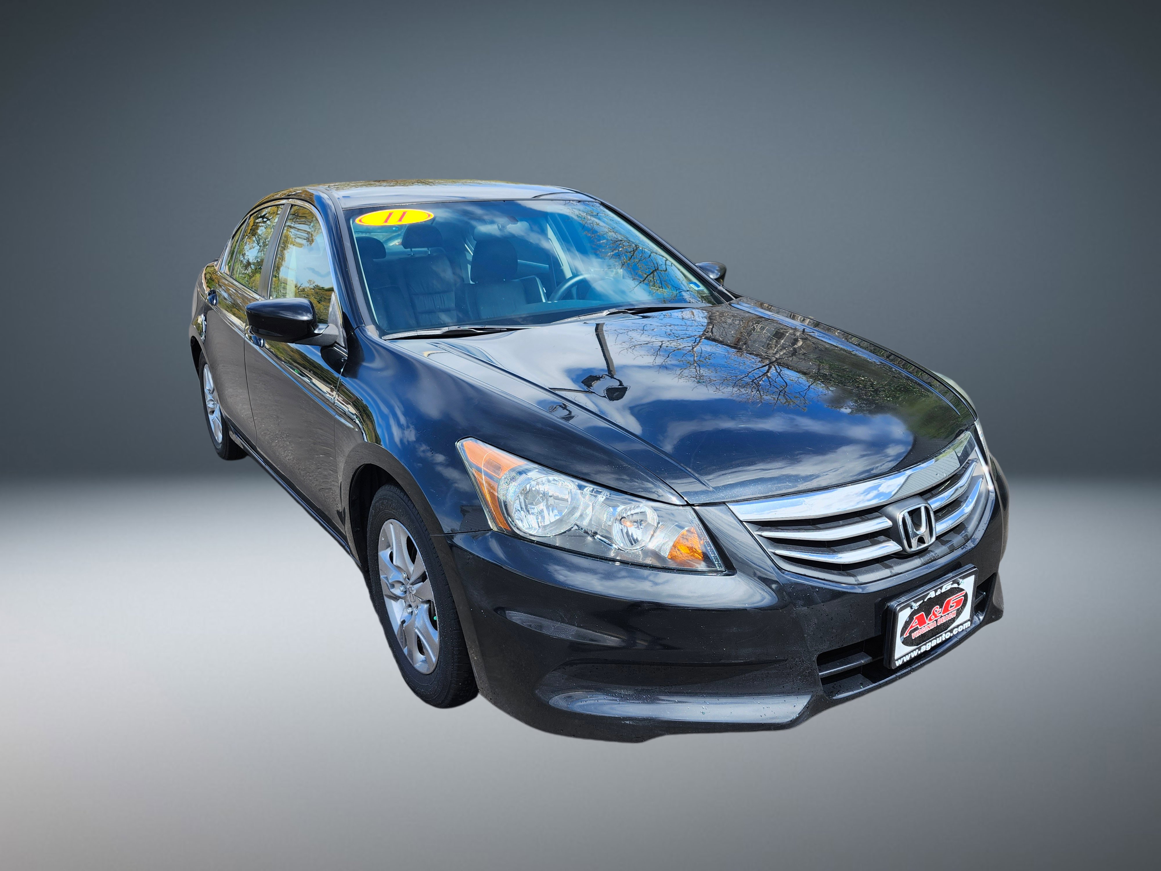 Used 2011 Honda Accord SE image 1