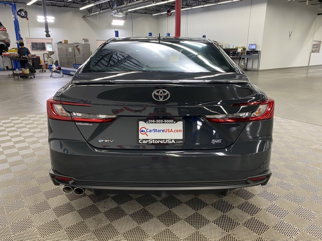 Used 2025 Toyota Camry Hybrid image 9