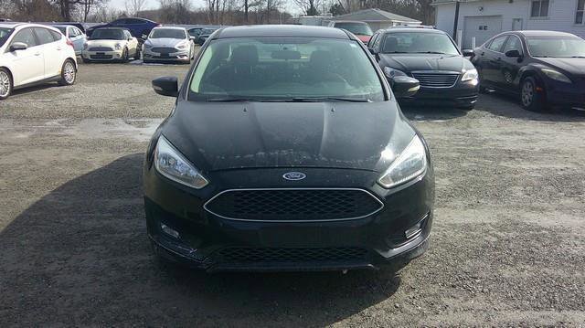 Used 2016 Ford Focus SE w/ SE Sport Package FWD image 10
