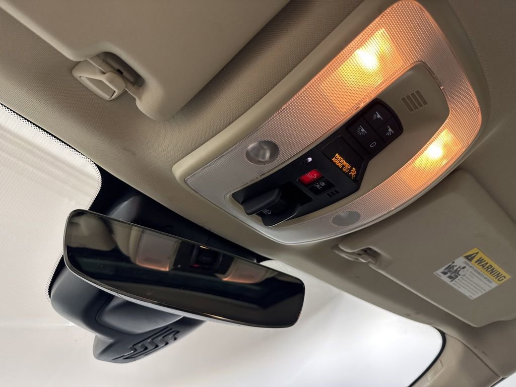 Used 2017 Volvo XC60 T6 Dynamic w/ Climate Package image 15