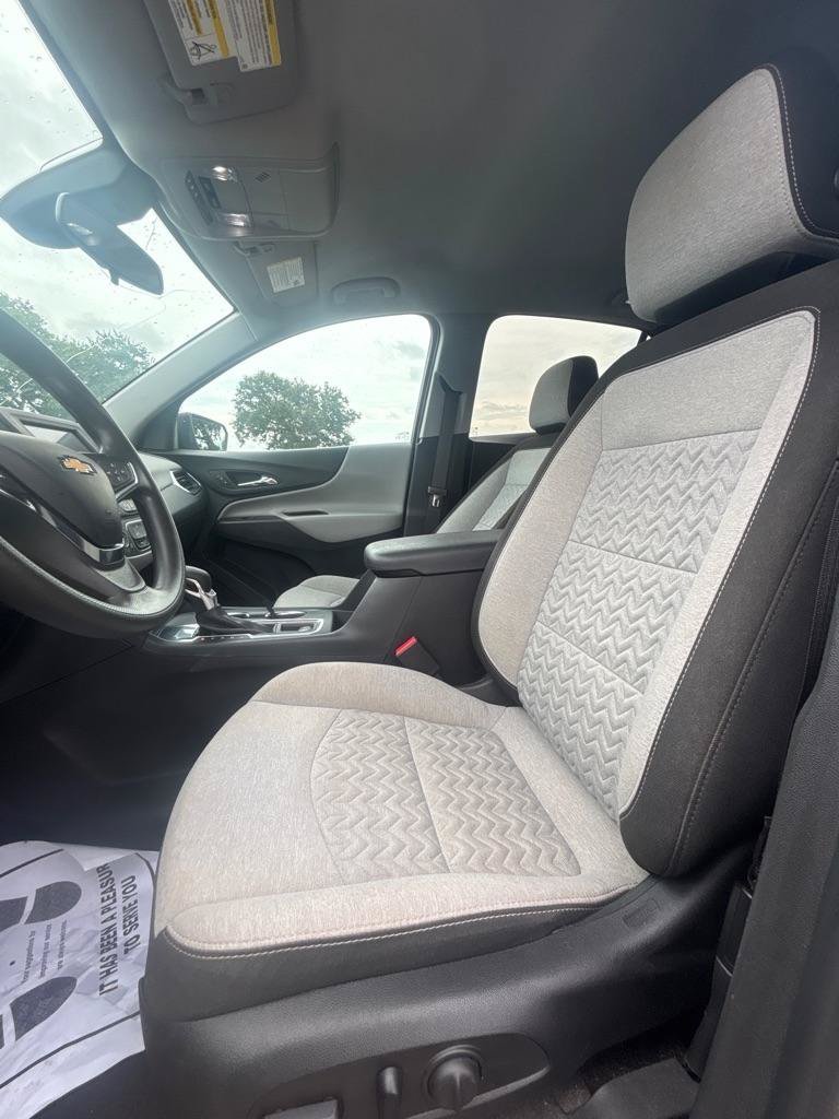 Used 2023 Chevrolet Equinox LS FWD image 11