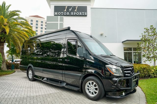 Used 2018 Mercedes-Benz Sprinter 3500 image 1