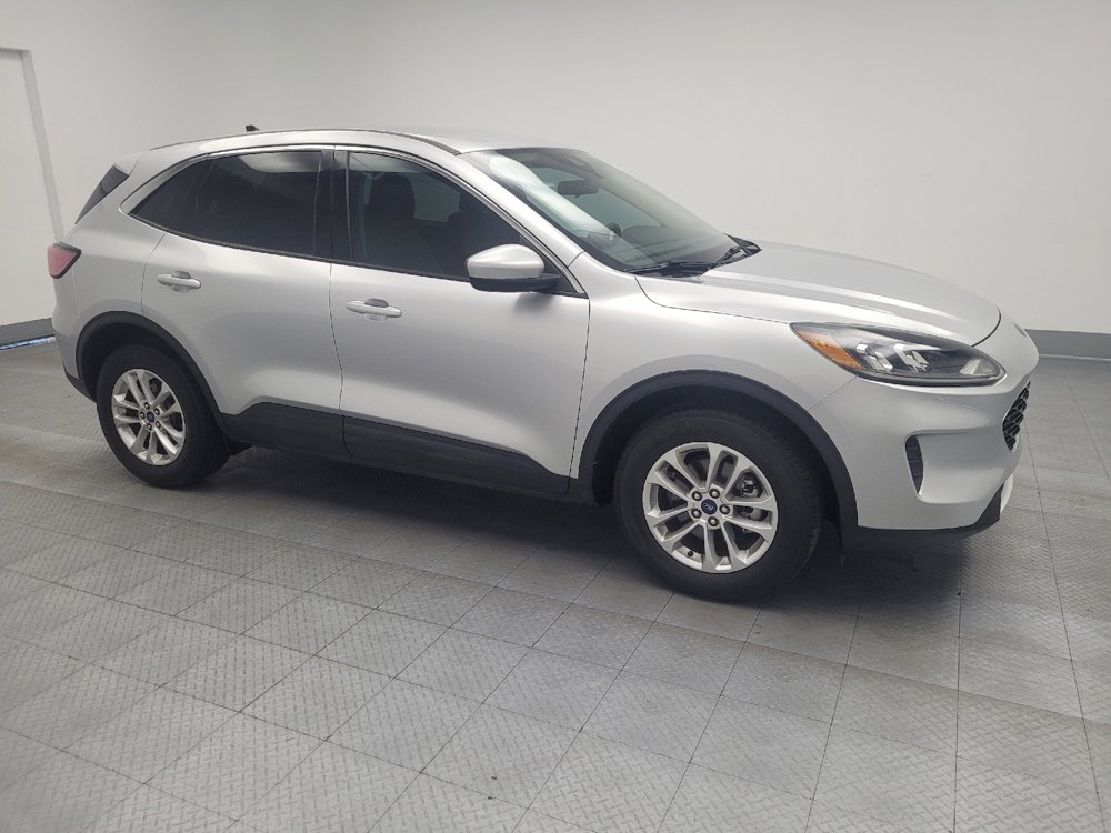 Used 2020 Ford Escape SE image 11