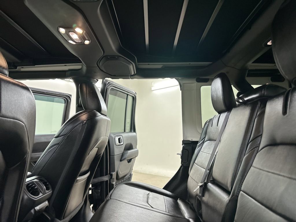 Used 2023 Jeep Wrangler Unlimited Sahara w/ Cold Weather Group image 29