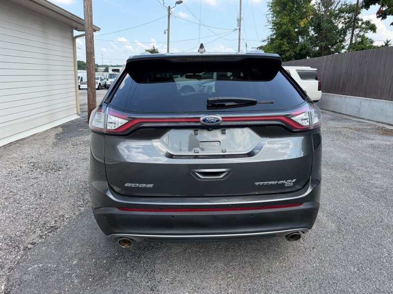 Used 2016 Ford Edge Titanium w/ Technology Package AWD/4WD image 9
