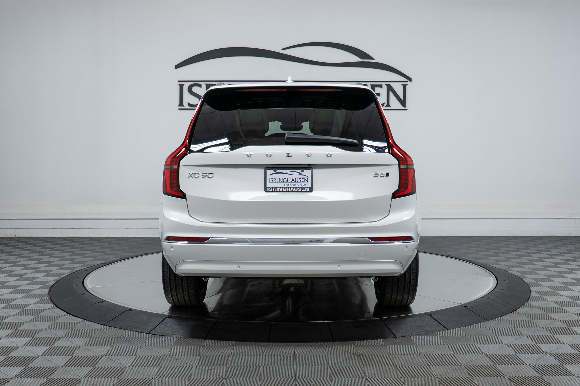 New 2026 Volvo XC90 B6 Plus w/ Protection Package Premier image 6