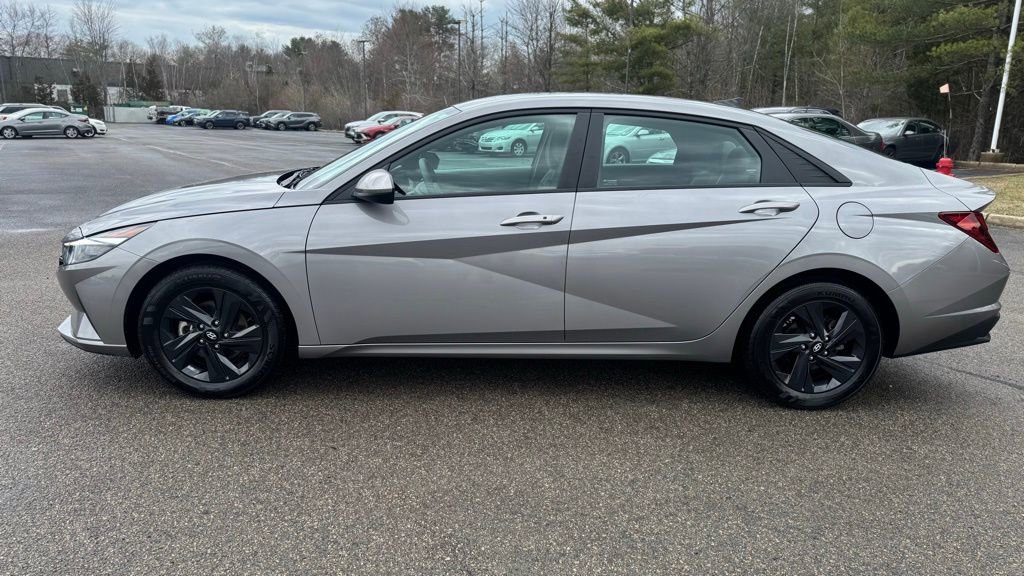 Certified 2023 Hyundai Elantra SEL image 4