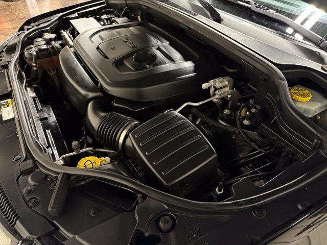 Used 2019 Jeep Grand Cherokee Overland AWD/4WD image 50