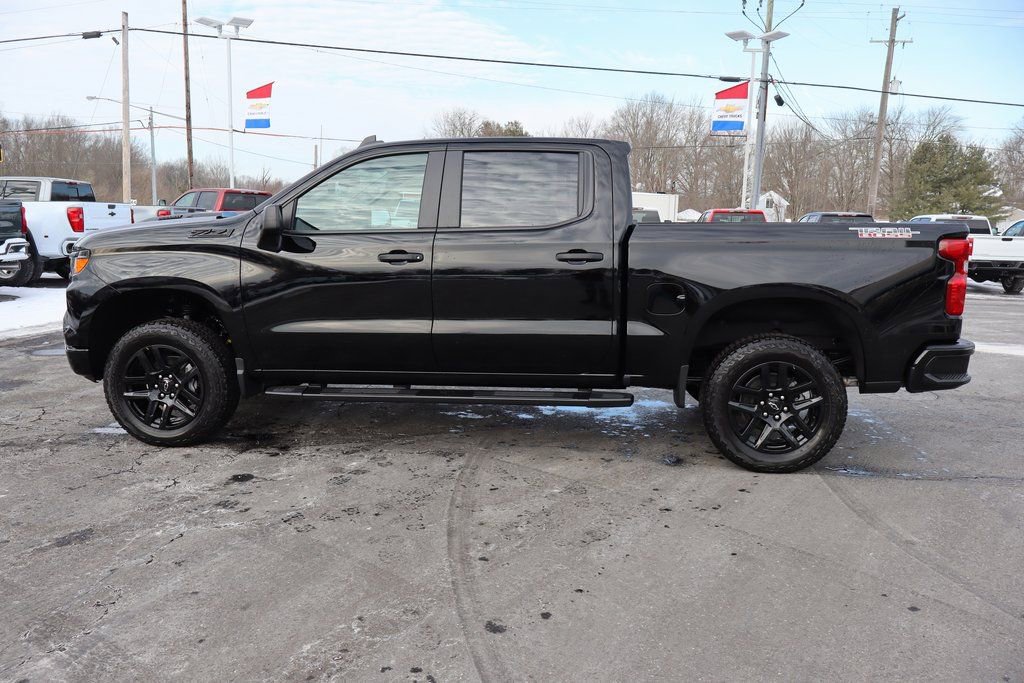 New 2026 Chevrolet Silverado 1500 Custom Trail Boss w/ LPO, Dark Essentials Package image 18