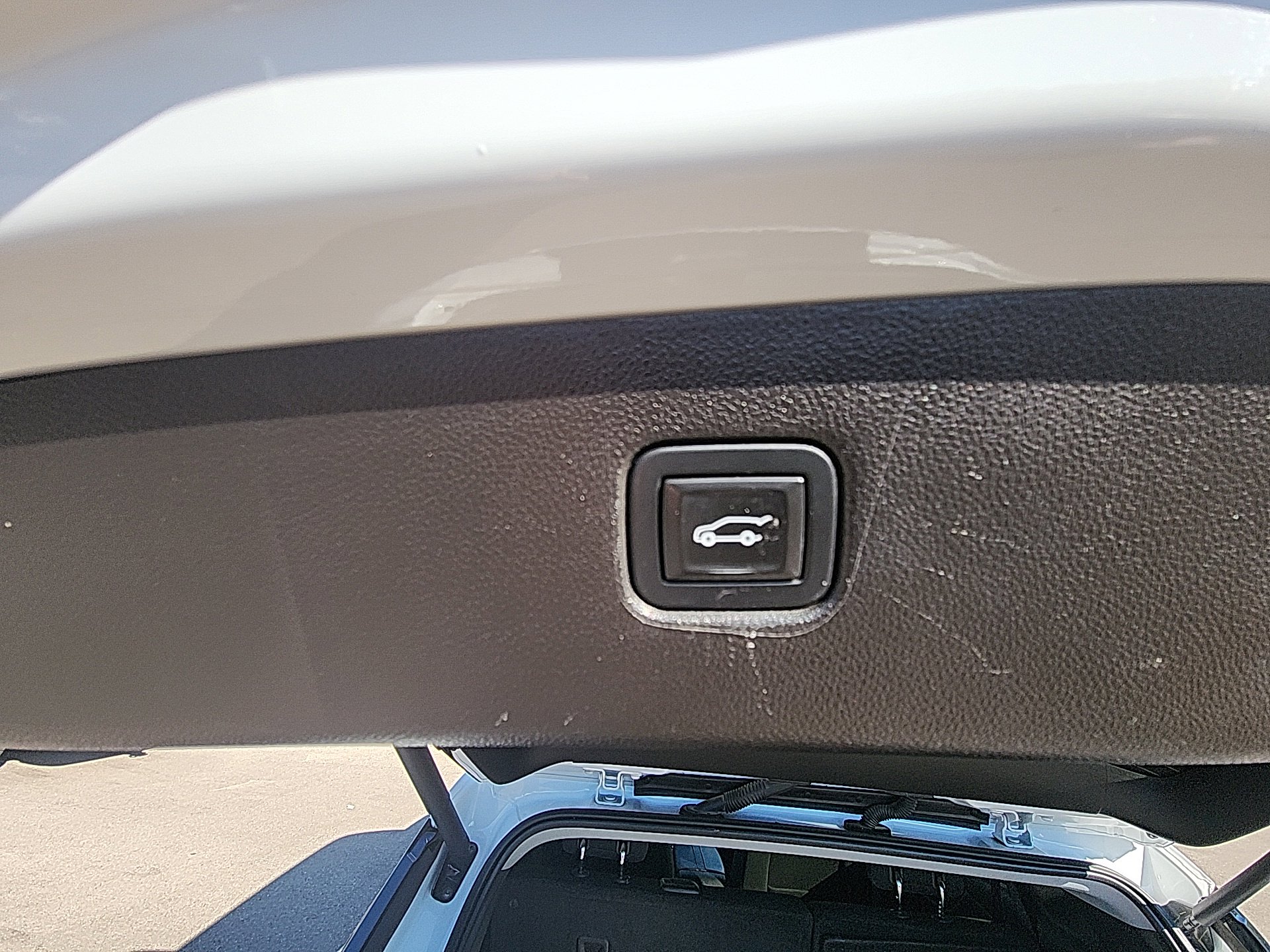 Used 2020 Chevrolet Blazer LT image 33