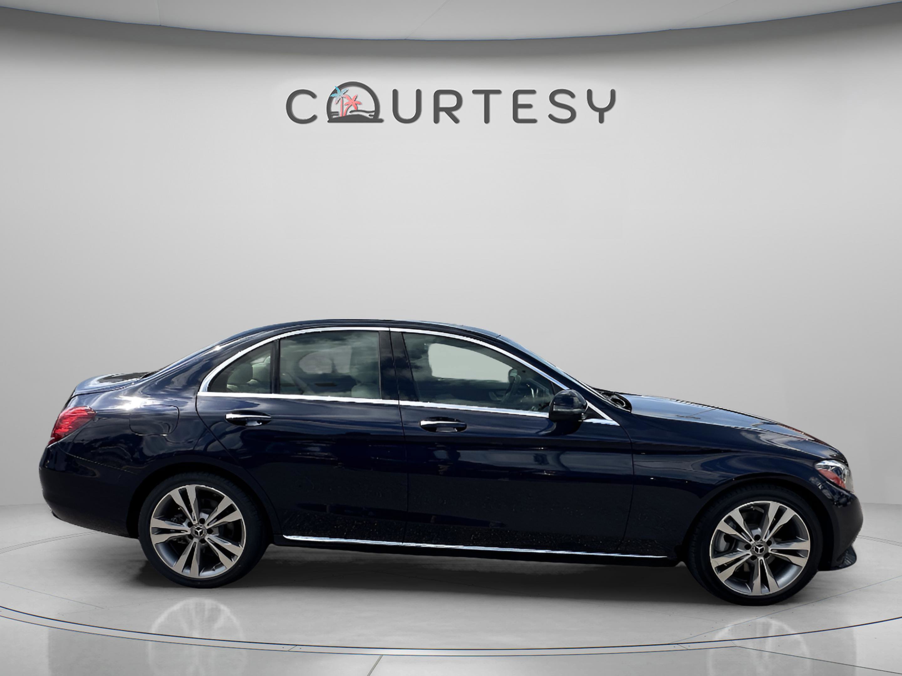 Used 2019 Mercedes-Benz C 300 Sedan image 6