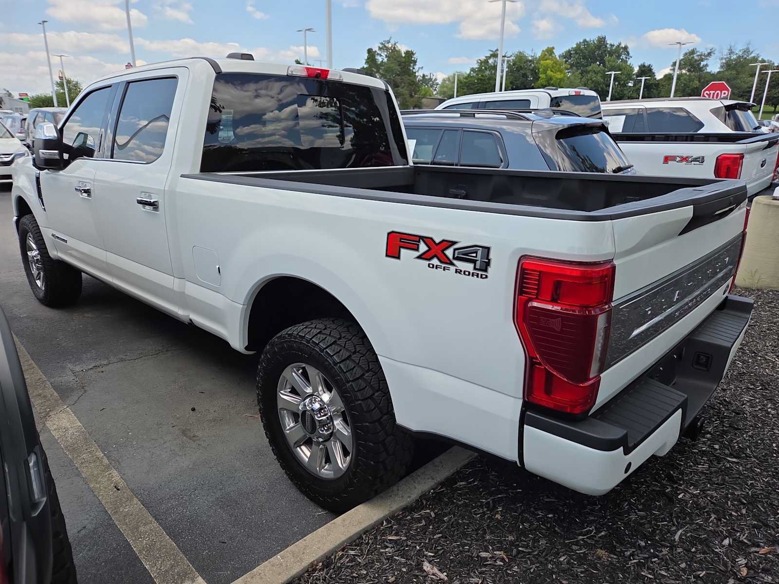 Used 2020 Ford F250 Platinum AWD/4WD image 2
