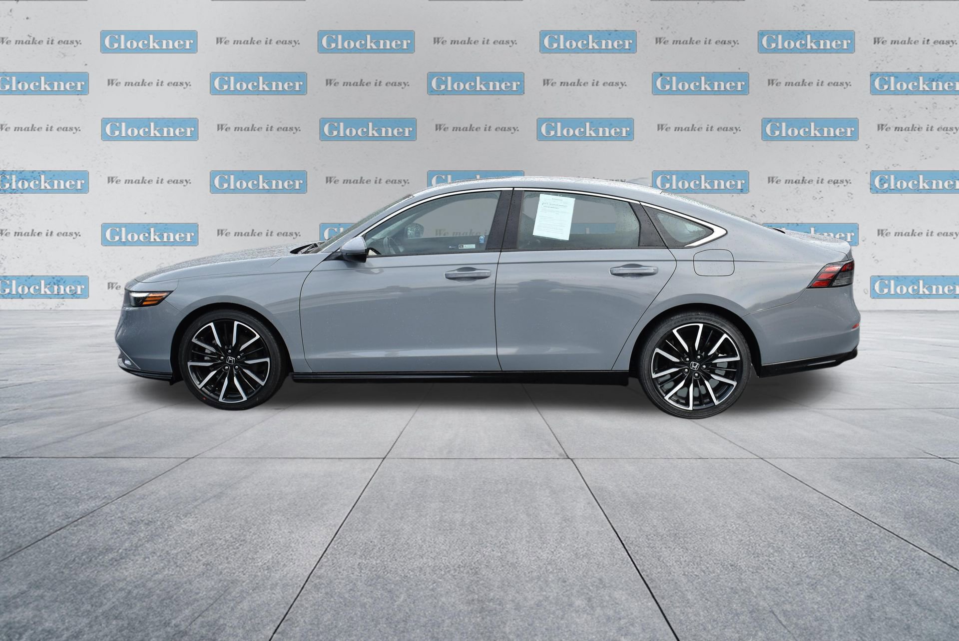 Used 2023 Honda Accord Touring image 9