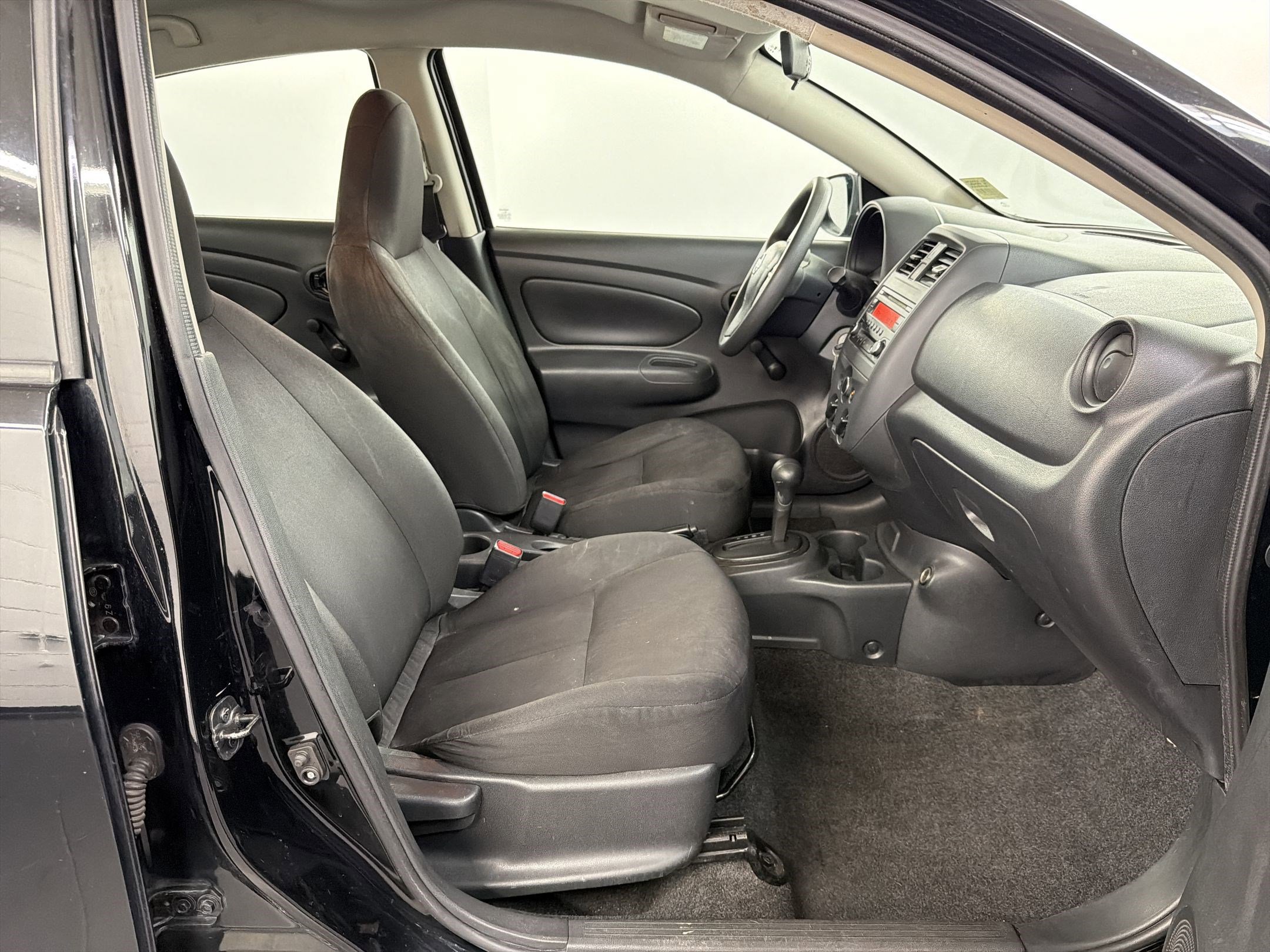 Used 2017 Nissan Versa S Plus FWD image 28